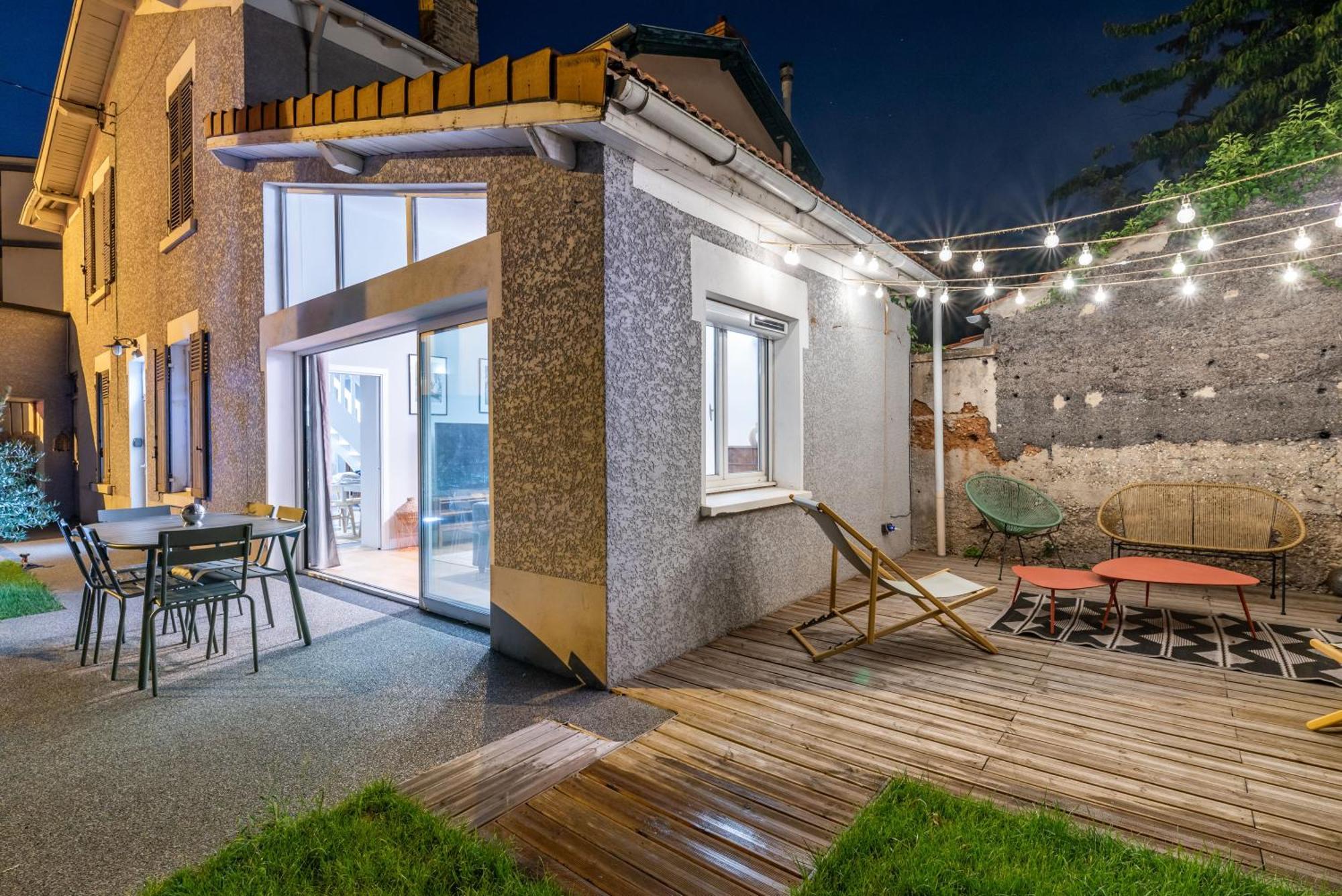 La Villa Sassolini Avec Jacuzzi Lyon Extérieur photo